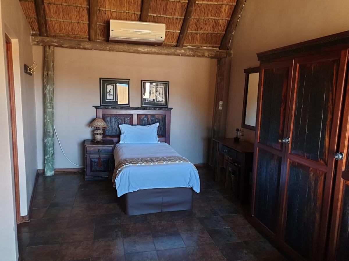 Wag N Bietjie Bush Lodge Heuningneskloof Exterior photo